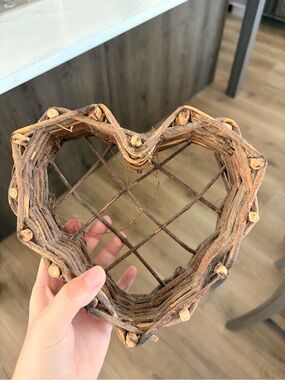 Rustic Heart Wicker Wall Accent in Brown